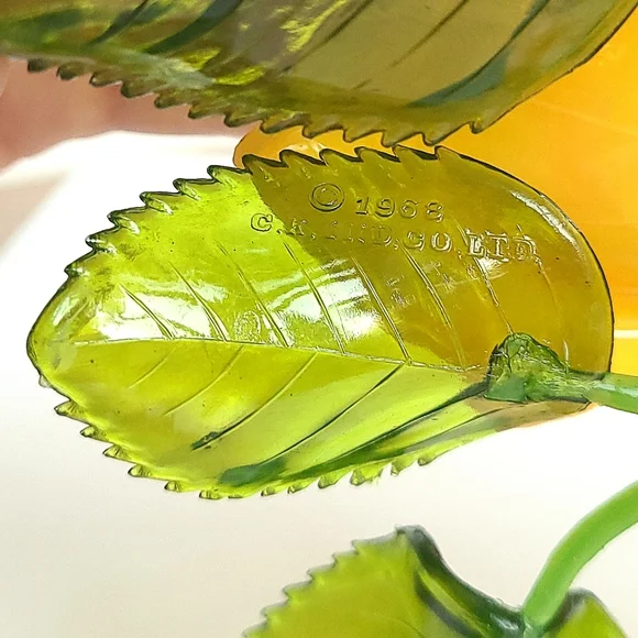 MCM Lucite Acrylic Yellow Rose Retro Mod Flower Power Sculpture Home Decor Vtg - Picture 10 of 12